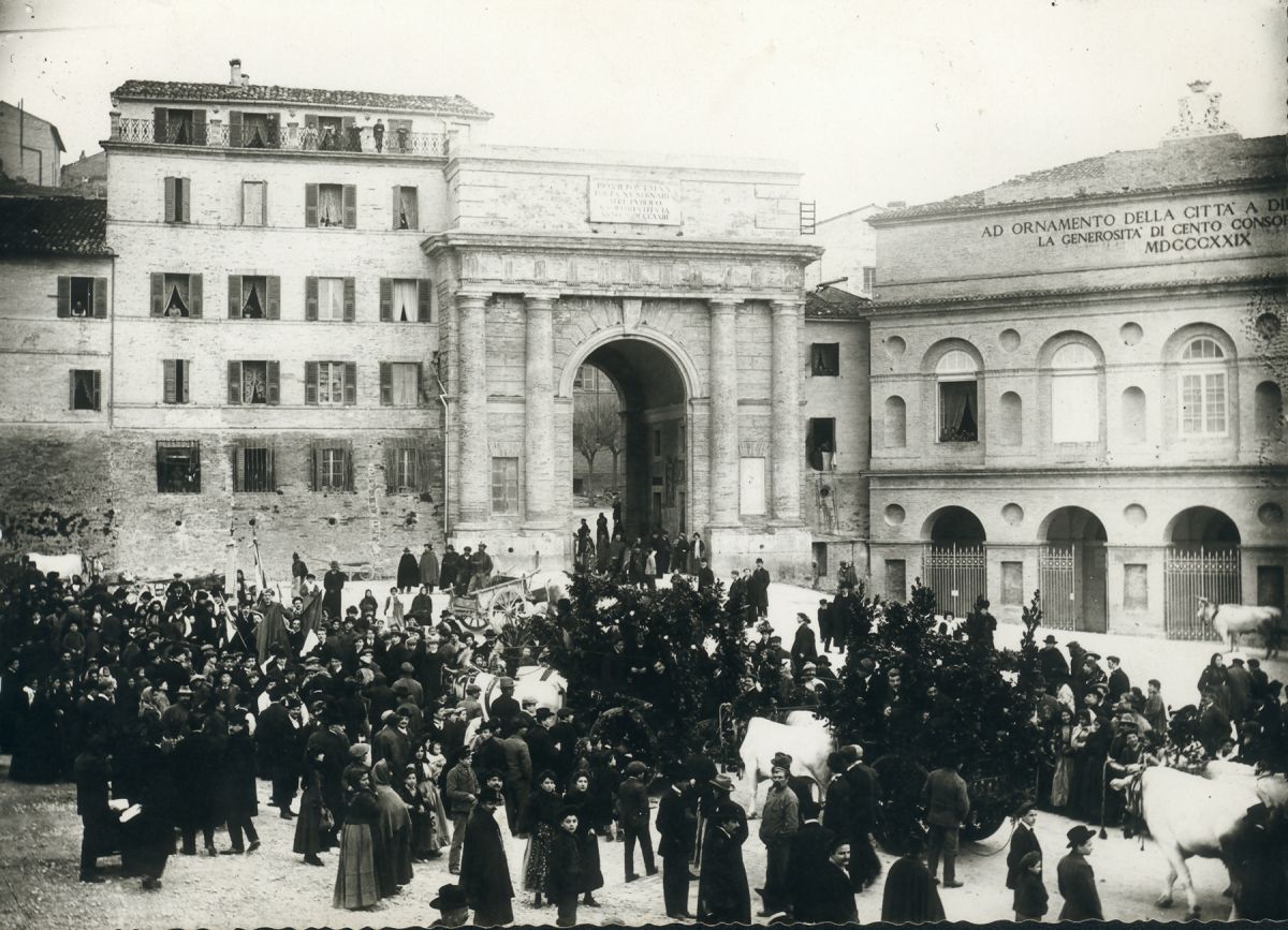 Corteo di goliardi perugini e camerti_1907, Biblioteca Comunale Mozzi Borgetti