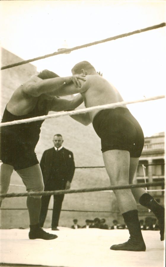 Incontro di lotta 1936, Biblioteca Comunale Mozzi Borgetti
